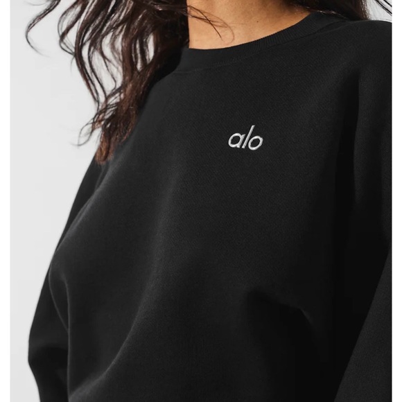 ALO Yoga Cropped Acolade Crewneck Sweatshirt